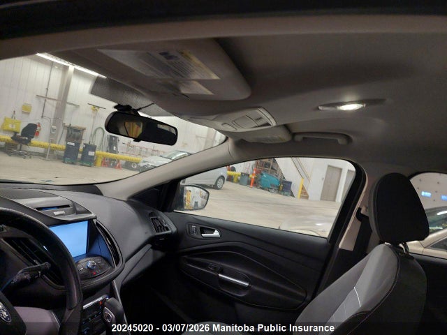 1FMCU0GX7EUB88001 Ford ESCAPE SE