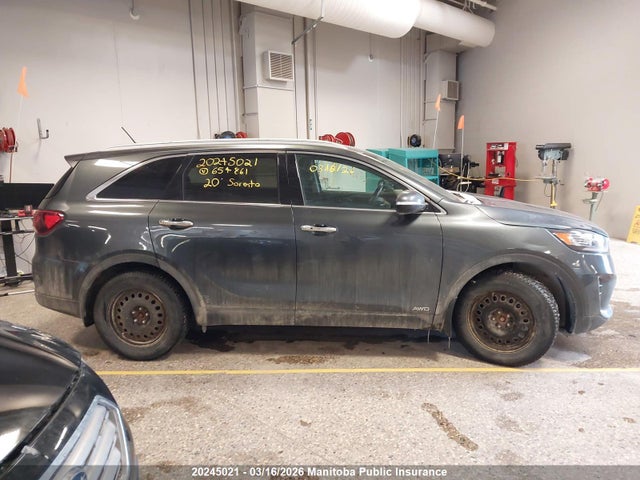 5XYPGDA57LG654861 KIA Sorento Lx+ V6