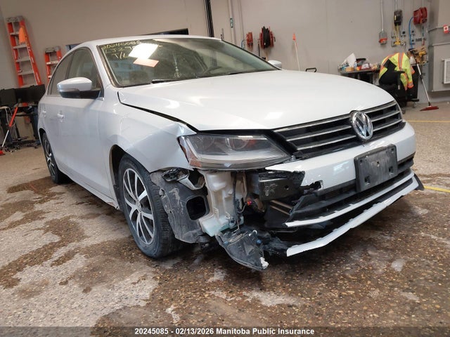 3VWDB7AJ0HM355526 Volkswagen Jetta 1.4 Tsi
