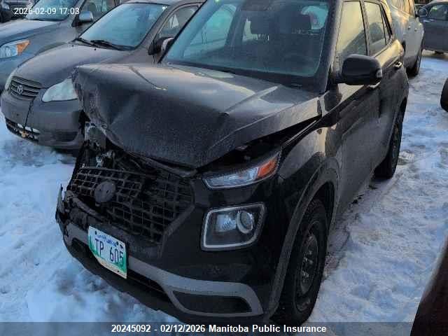 Hyundai Venue Essential 2021 KMHRB8A31MU088298 Image 2