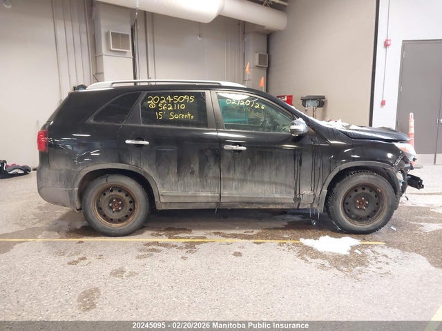 5XYKTCA6XFG562110 KIA SORENTO LX