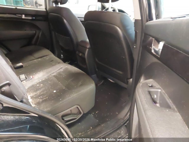 5XYKTCA6XFG562110 KIA SORENTO LX