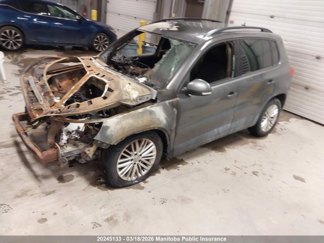 WVGJV7AX3GW531223 Volkswagen Tiguan 2.0 Tsi