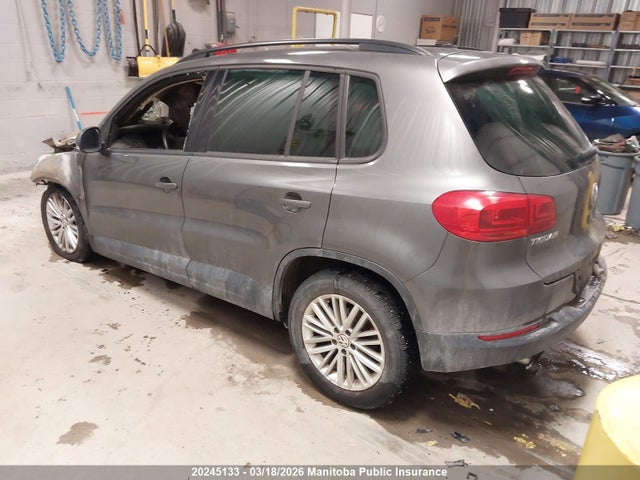 WVGJV7AX3GW531223 Volkswagen Tiguan 2.0 Tsi