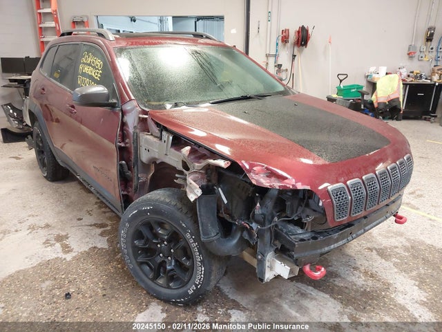 1C4PJMBN7KD228228 Jeep Cherokee Trailhawk