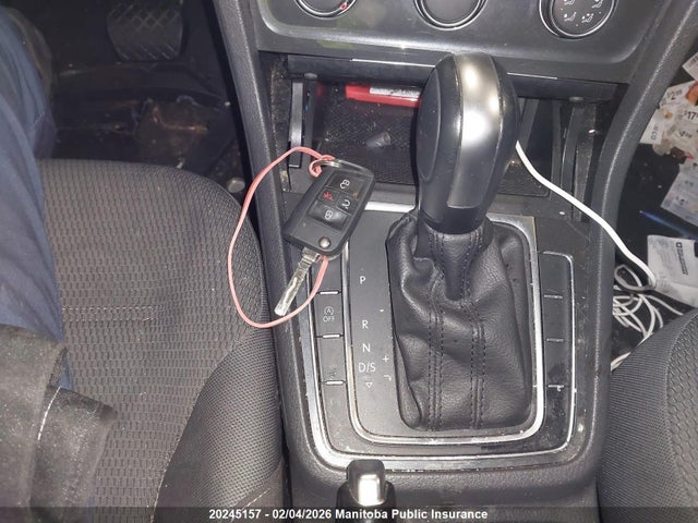3VWG57AU1LM010268 Volkswagen Golf Comfortline 1.4 Tsi