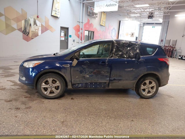 1FMCU9GX1GUA46489 Ford ESCAPE SE