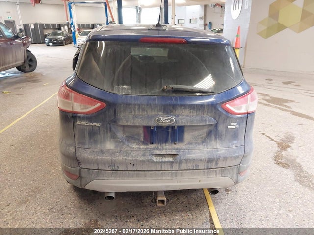 1FMCU9GX1GUA46489 Ford ESCAPE SE