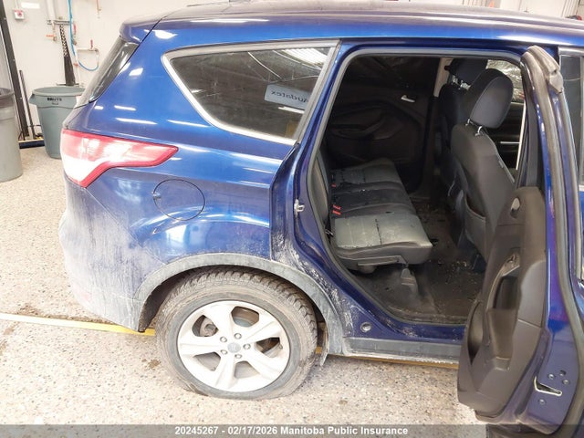 1FMCU9GX1GUA46489 Ford ESCAPE SE