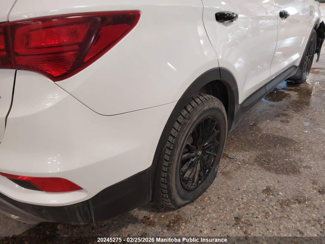 5XYZU3LB5JG519695 Hyundai SANTA FE SPORT