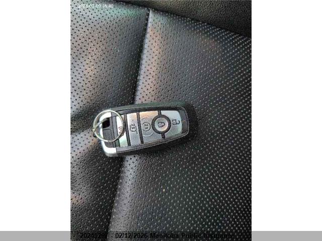 1FMCU9J95NUA68485 Ford Escape Titanium 2.0t