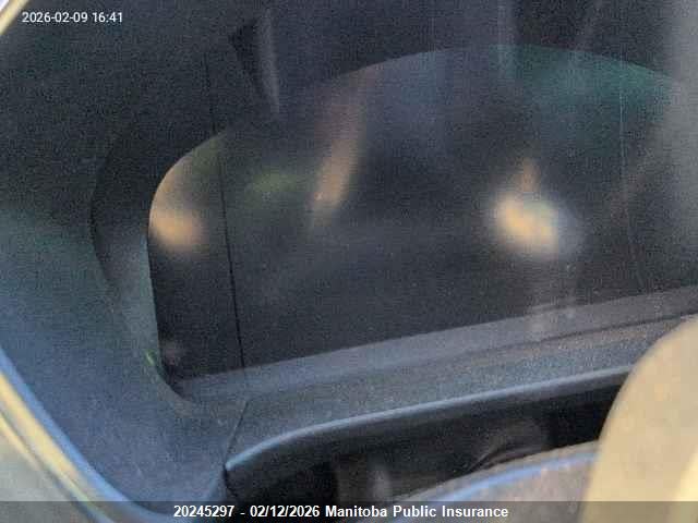 1FMCU9J95NUA68485 Ford Escape Titanium 2.0t