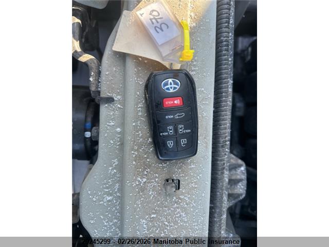 5TDGRKEC0RS194168 Toyota Sienna Xle Hybrid