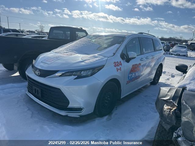 5TDGRKEC0RS194168 Toyota Sienna Xle Hybrid