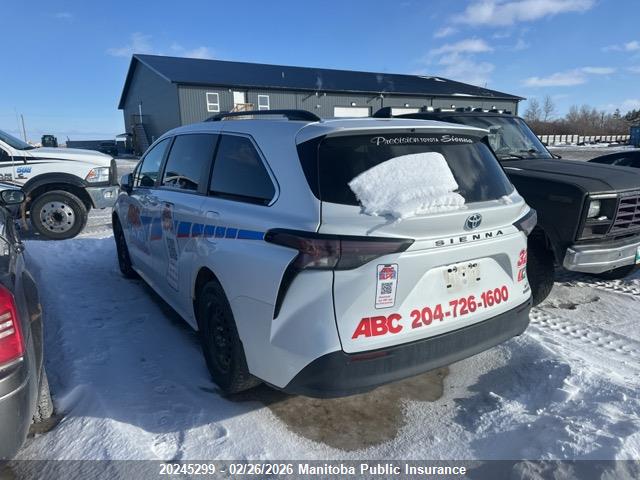 5TDGRKEC0RS194168 Toyota Sienna Xle Hybrid