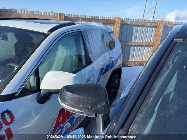 JTMRJREV8HD064577 Toyota Rav4 Le Hybrid