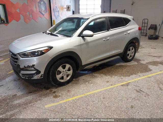 KM8J3CA40HU466994 Hyundai Tucson
