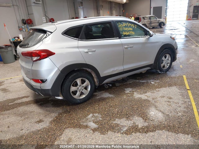 KM8J3CA40HU466994 Hyundai Tucson