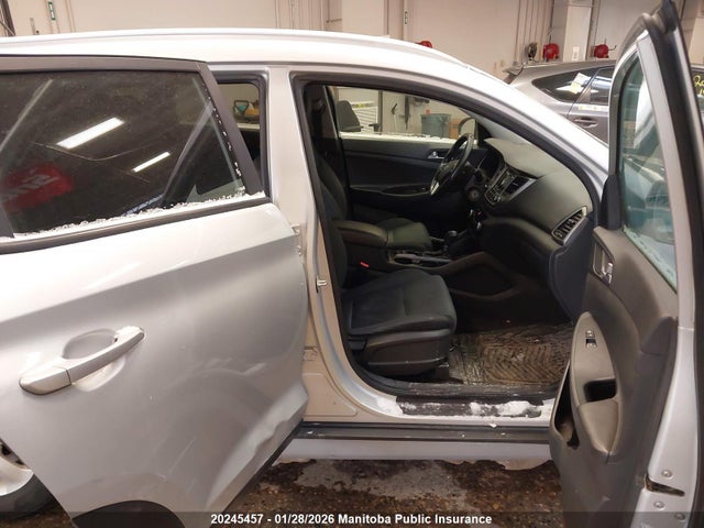 KM8J3CA40HU466994 Hyundai Tucson