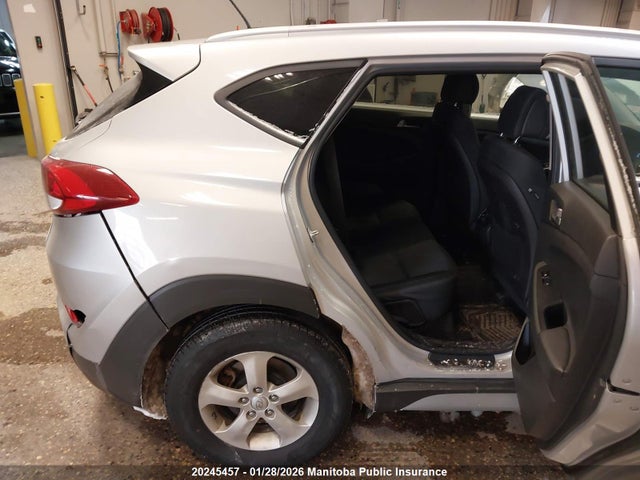 KM8J3CA40HU466994 Hyundai Tucson