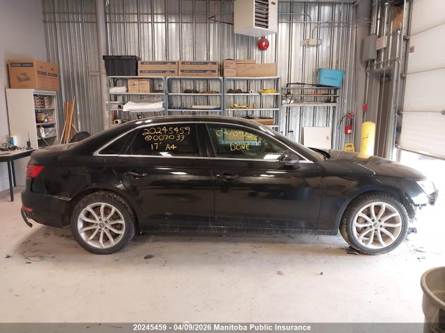 Продаж на аукціоні авто 2017 Audi A4 2.0t Quattro, vin: WAUBNAF47HN007033, номер лоту: 20245459