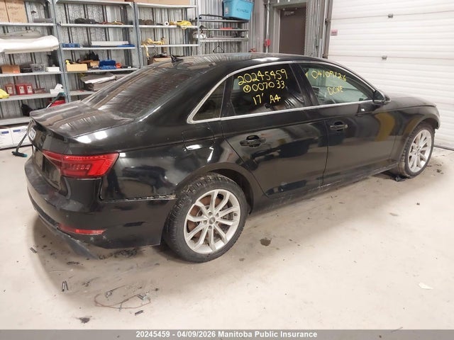 Продаж на аукціоні авто 2017 Audi A4 2.0t Quattro, vin: WAUBNAF47HN007033, номер лоту: 20245459