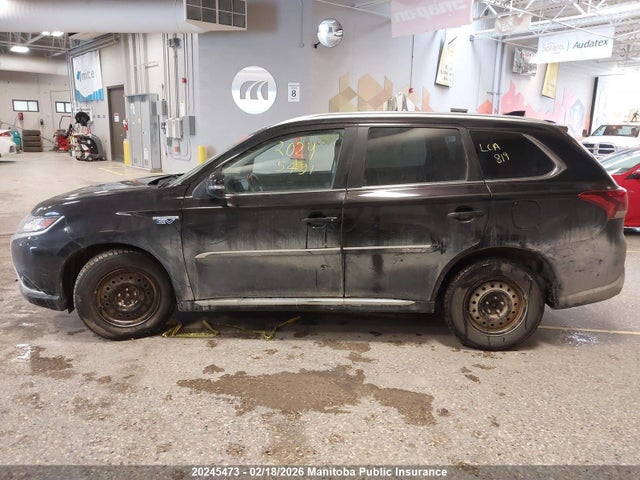 JA4J24A52JZ615916 Mitsubishi Outlander Se Hybrid