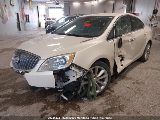 Buick Verano 2014 1G4PR5SK1E4173716 Image 2