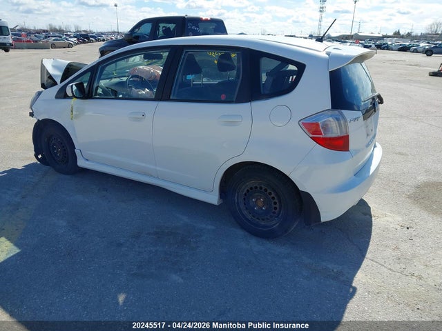 2013 Honda Fit Sport მანქანა იყიდება აუქციონზე, vin: LUCGE8H73D3010330, აუქციონის ნომერი: 20245517
