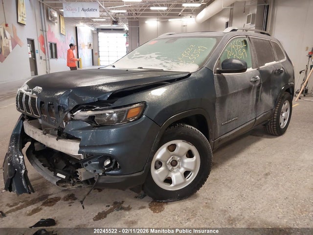 1C4PJMCX6KD361742 Jeep Cherokee North
