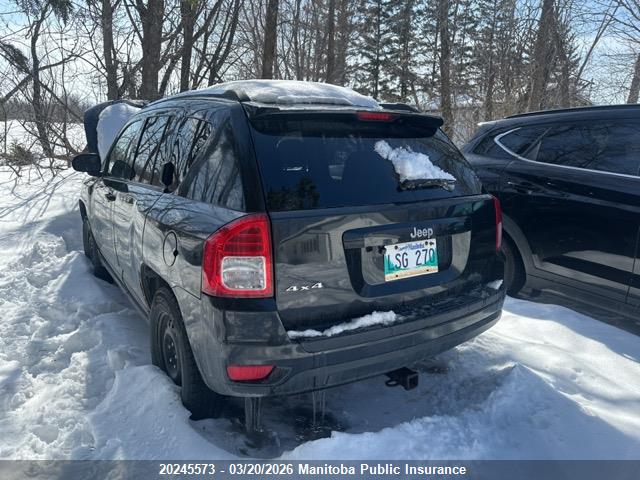 20245573 :رقم المزاد ، 1J4NF4FBXBD136534 vin ، 2011 Jeep Compass North مزاد بيع