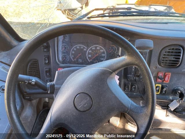 Продажа на аукционе авто 2018 Freightliner Saf-t-liner C2, vin: 4UZABRFD7JCJR4647, номер лота: 20245575