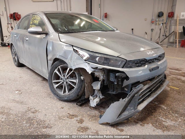 3KPF34AD8NE511156 KIA FORTE EX