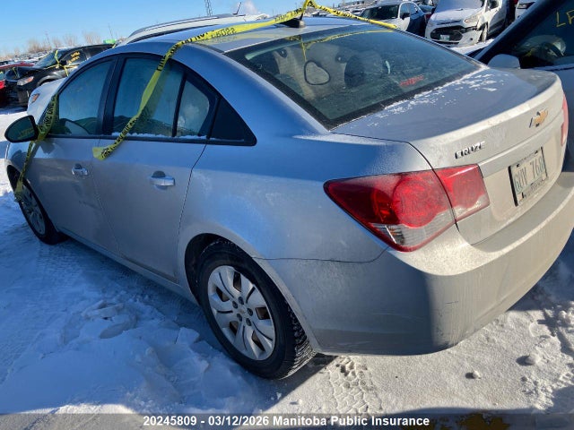 20245809 :رقم المزاد ، 1G1PB5SH9F7249236 vin ، 2015 Chevrolet Cruze Ls مزاد بيع