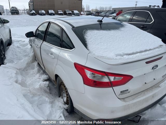 20245850 :رقم المزاد ، 1FADP3J20DL327720 vin ، 2013 Ford Focus Titanium مزاد بيع