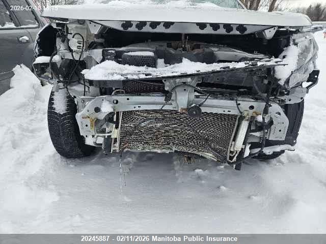 JA4AJUAU4MU604234 Mitsubishi RVR ES