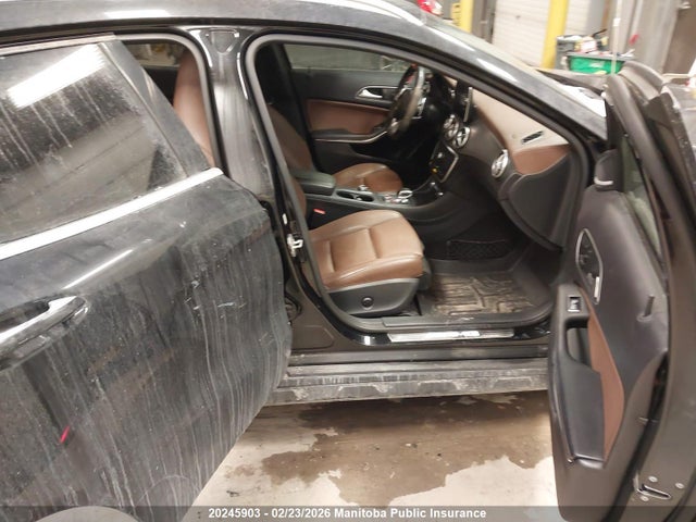 WDDTG5CB1GJ256418 Mercedes Benz Gla45