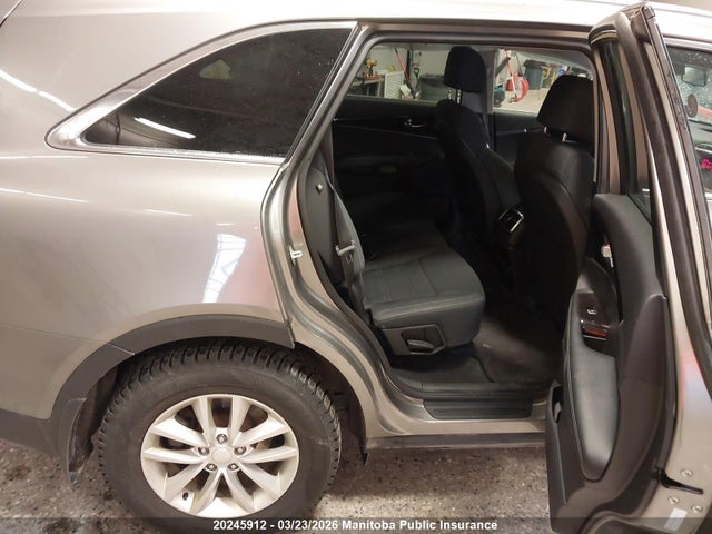 5XYPGDA34HG255962 KIA SORENTO LX