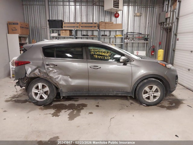 KNDPMCAC6K7497305 KIA Sportage Lx