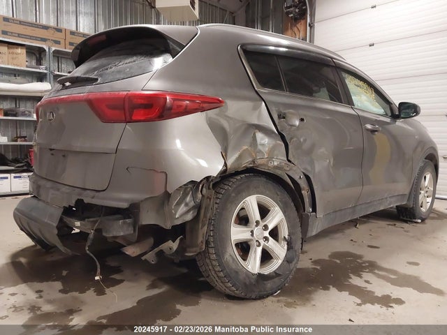 KNDPMCAC6K7497305 KIA Sportage Lx