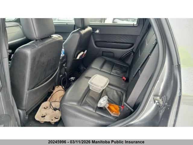 20245996 :رقم المزاد ، 1FMCU9EG8AKB39094 vin ، 2010 Ford Escape Limited V6 مزاد بيع