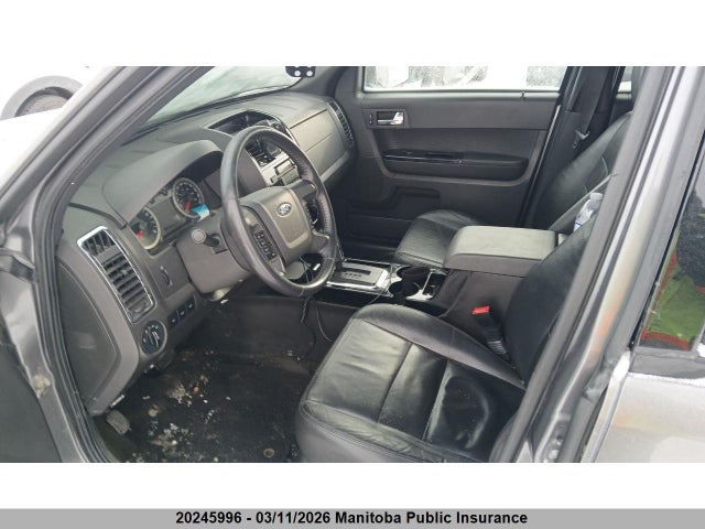20245996 :رقم المزاد ، 1FMCU9EG8AKB39094 vin ، 2010 Ford Escape Limited V6 مزاد بيع
