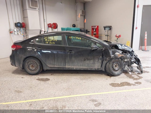 3KPFL4A7XJE263948 KIA FORTE LX