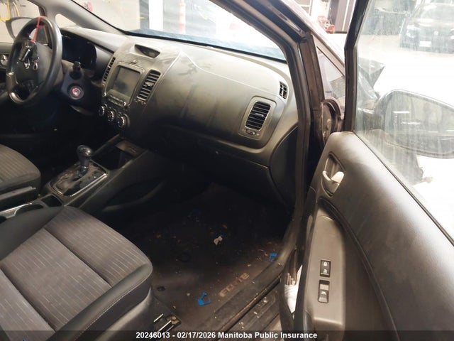 3KPFL4A7XJE263948 KIA FORTE LX