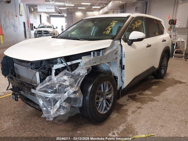 JN8BT3AB0RW420311 Nissan ROGUE S