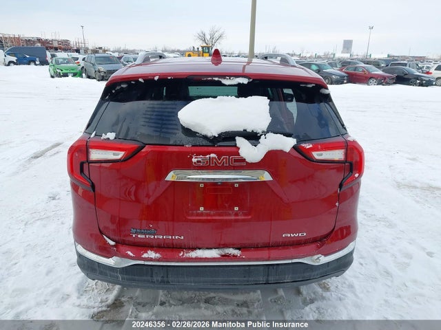3GKALVEV8NL180758 GMC Terrain Slt