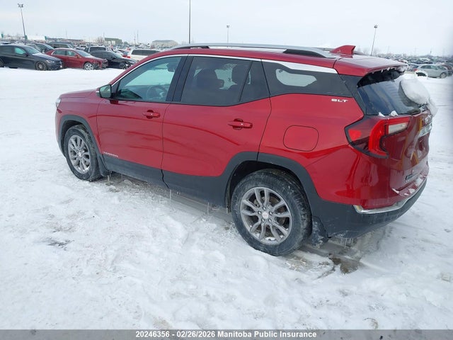 3GKALVEV8NL180758 GMC Terrain Slt