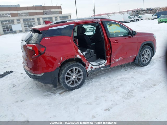 3GKALVEV8NL180758 GMC Terrain Slt