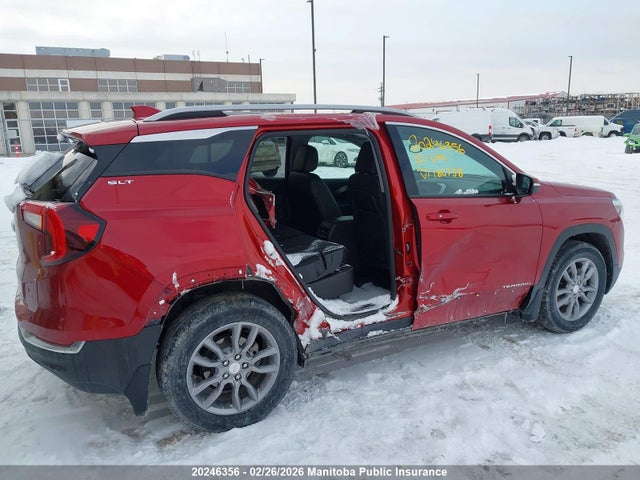 3GKALVEV8NL180758 GMC Terrain Slt
