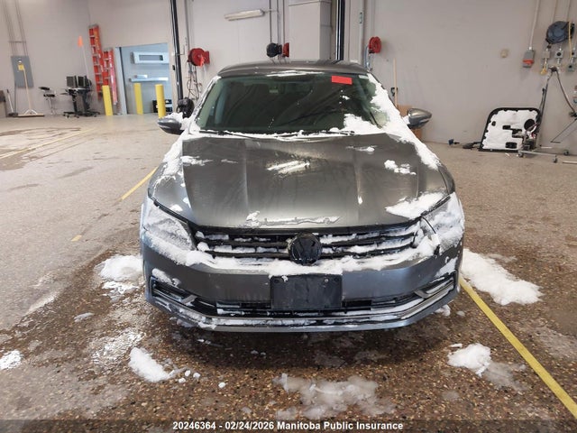 Volkswagen Passat 2.0 Tsi 2018 1VWAA7A3XJC016979 Image 12